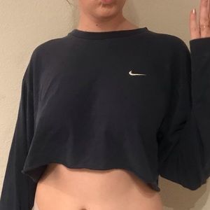 cropped nike top